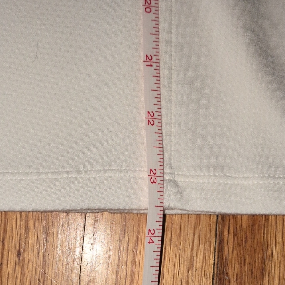 Banana Republic women's white structured Short Sleeve Top  fabric M - Picture 7 of 7